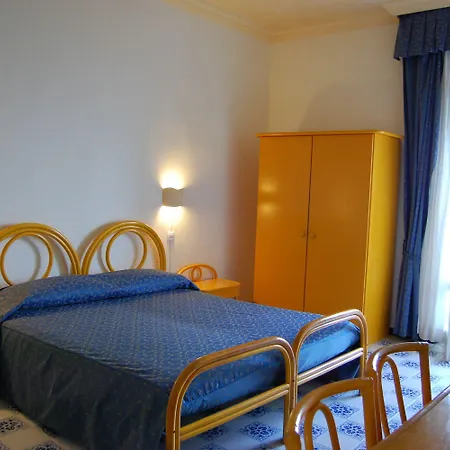 Hotel Giardino Sul Mare-3